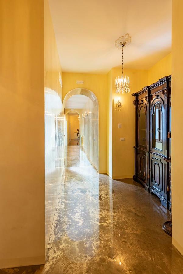Apartamento Elegant Historic Large House On Lake Como Gravedona Exterior foto
