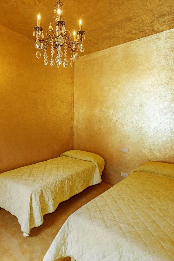 Apartamento Elegant Historic Large House On Lake Como Gravedona Exterior foto